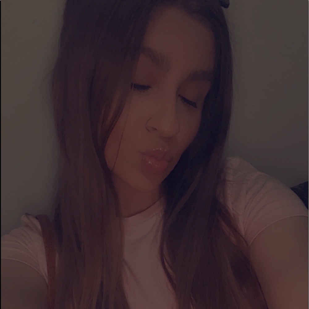 Meet your Posher, Jessica
